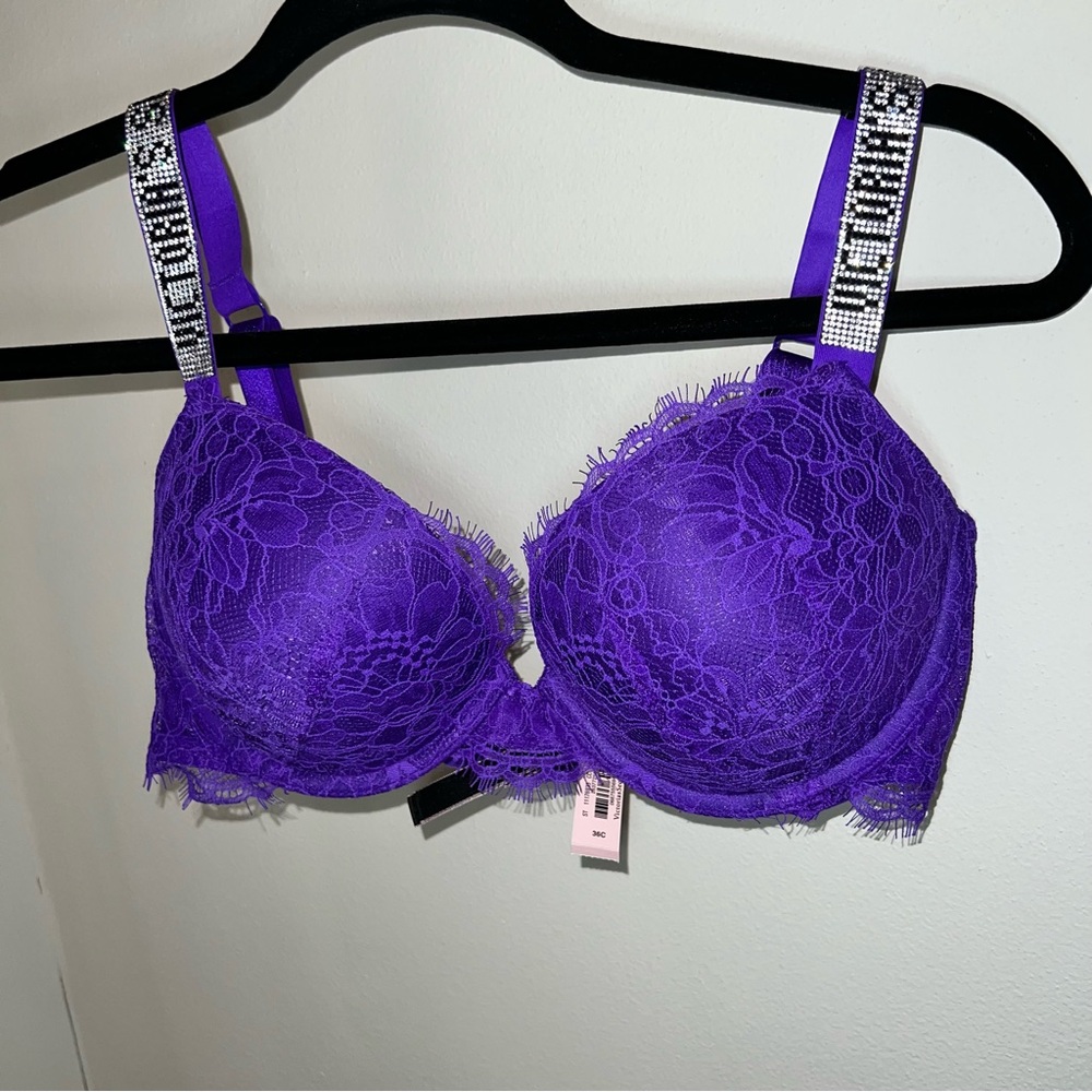 Victoria's Secret Very Sexy Lace Rhinestone
Shine Strap Push-Up Bra Size 36C